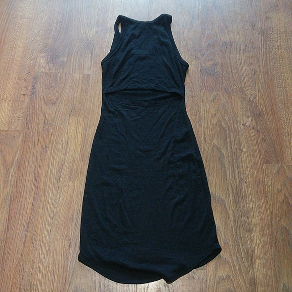 Aritzia - Wilfred Free "Yasmin" Cutout Midi Dress - Picture 4 of 5